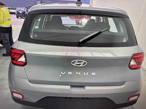 2021 Hyundai VENUE SE