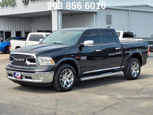 Brilliant Black Crystal Pearlcoat 2017 RAM 1500 Longhorn