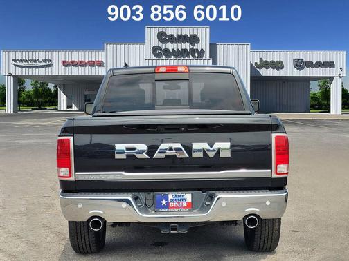 Brilliant Black Crystal Pearlcoat 2017 RAM 1500 Longhorn