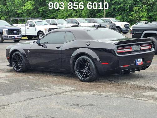 Pitch Black Clearcoat 2018 Dodge Challenger SRT Hellcat