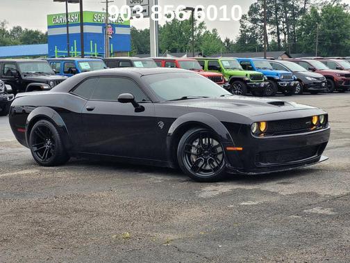 Pitch Black Clearcoat 2018 Dodge Challenger SRT Hellcat