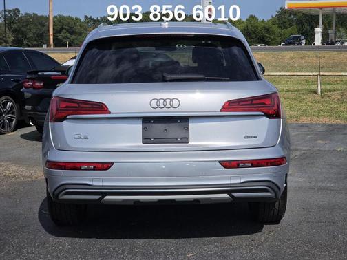 Florett Silver Metallic 2023 Audi Q5 40 Premium