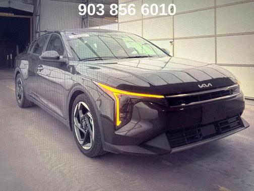 Interstellar Gray 2025 Kia K4 EX