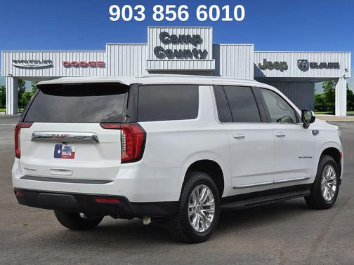 2022 GMC Yukon XL SLT