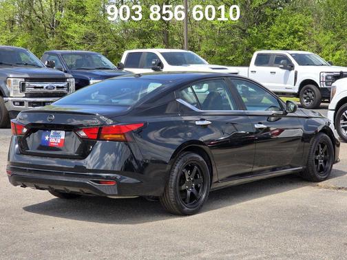 Super Black 2021 Nissan Altima 2.5 SV