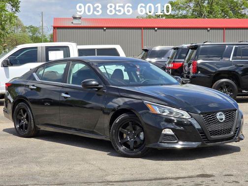 Super Black 2021 Nissan Altima 2.5 SV