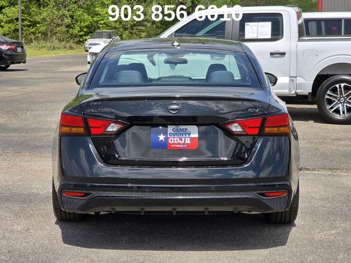 Super Black 2021 Nissan Altima 2.5 SV