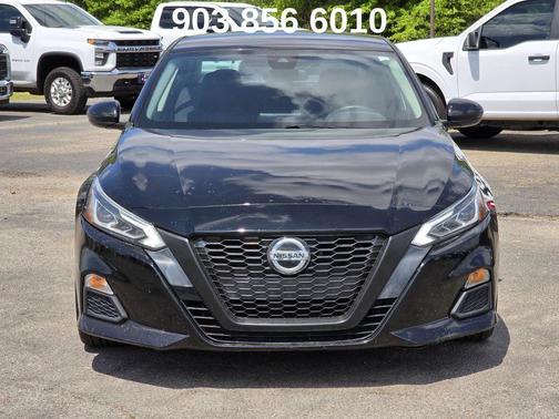 Super Black 2021 Nissan Altima 2.5 SV