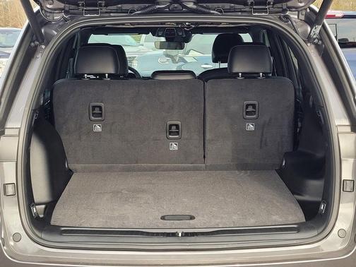 2026 Jeep Grand Cherokee Altitude