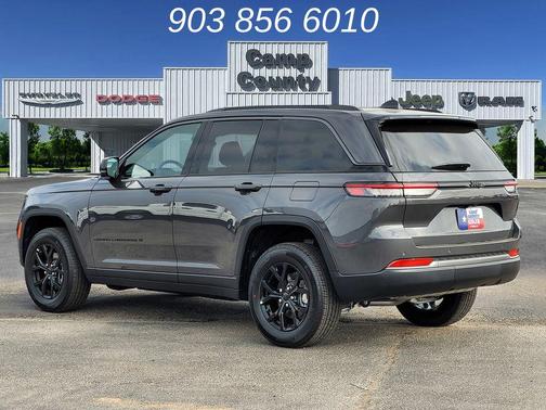 Baltic Gray Metallic Clearcoat 2026 Jeep Grand Cherokee Altitude