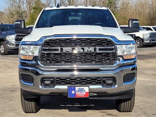 2024 RAM 2500 Tradesman Crew Cab 4x4 6'4' Box