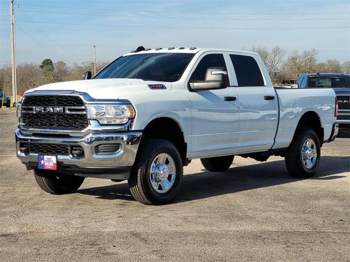 2024 RAM 2500 Tradesman Crew Cab 4x4 6'4' Box