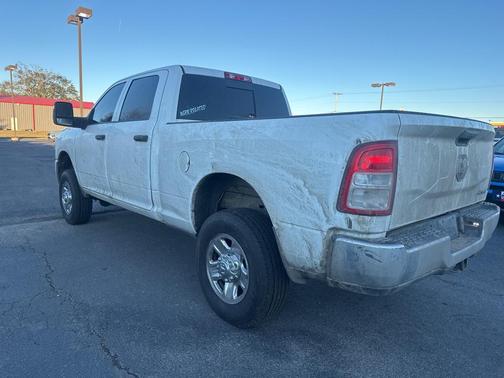 2024 RAM 2500 Tradesman Crew Cab 4x4 6'4' Box