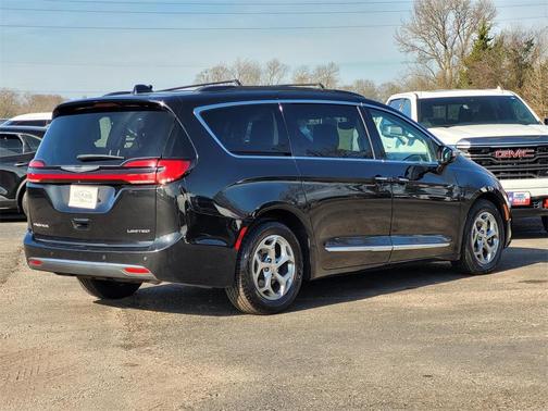 2023 Chrysler Pacifica Limited