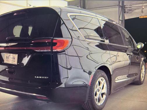 2023 Chrysler Pacifica Limited