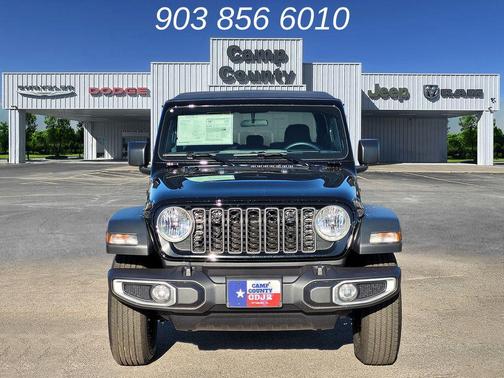 Black Clearcoat 2026 Jeep Gladiator Sport