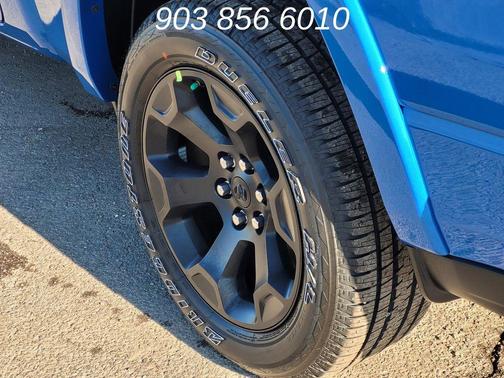 Hydro Blue Pearlcoat 2026 RAM 1500 Big Horn/Lone Star