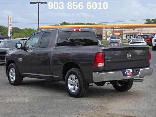 Granite Crystal Metallic Clearcoat 2024 RAM 1500 Classic SLT