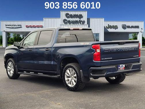 Northsky Blue Metallic 2022 Chevrolet Silverado 1500 Custom