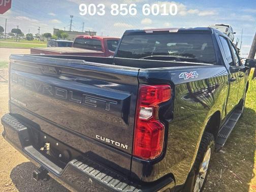 Northsky Blue Metallic 2022 Chevrolet Silverado 1500 Custom