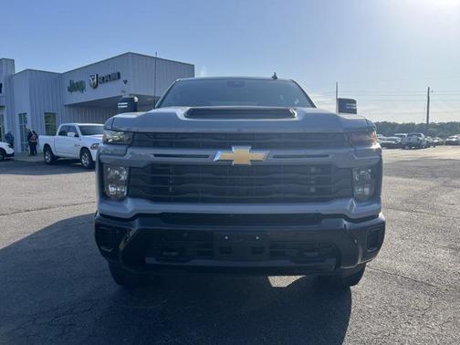 2025 Chevrolet Silverado 2500 Custom