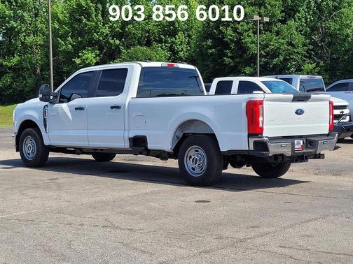 Oxford White 2024 Ford F-250 XL