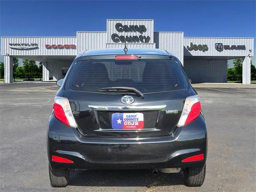 2012 Toyota Yaris L