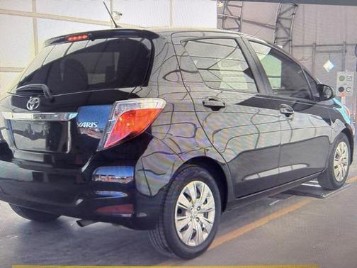 2012 Toyota Yaris L