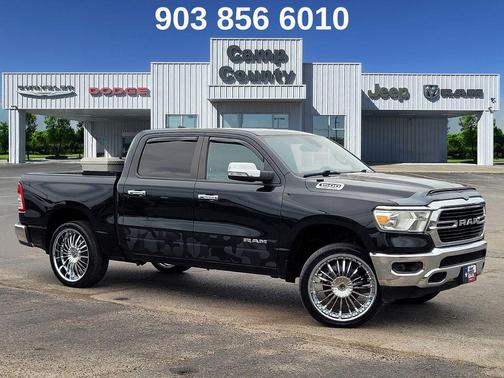 Diamond Black Crystal Pearlcoat 2021 RAM 1500 Big Horn/Lone Star