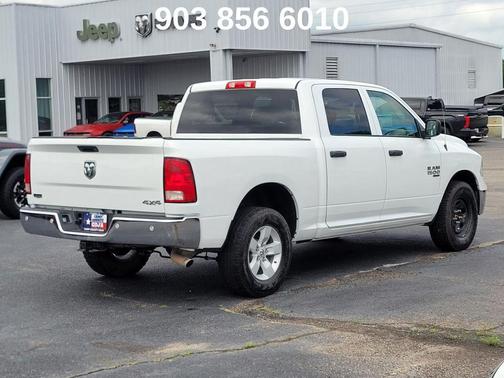 Bright White Clearcoat 2022 RAM 1500 Classic SLT