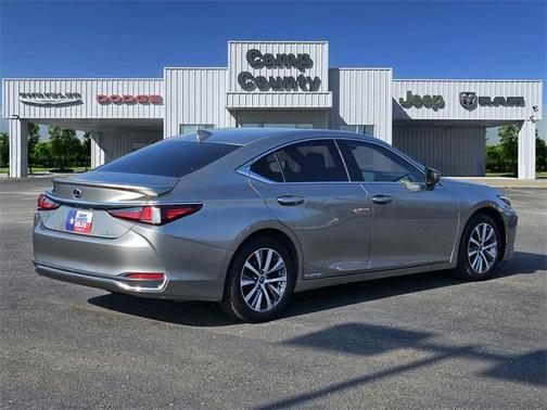 2019 Lexus ES 300h Luxury