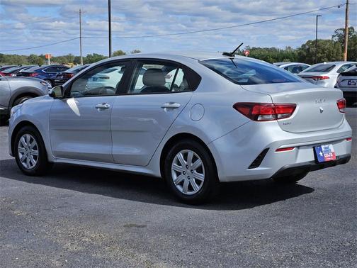 2022 Kia Rio S