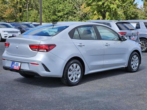 2022 Kia Rio S