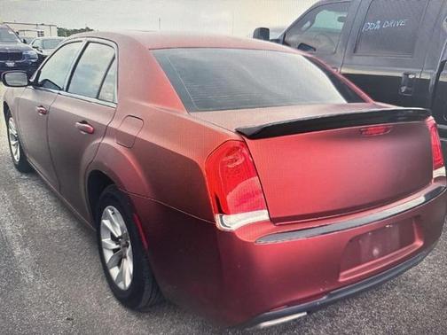 2016 Chrysler 300 S