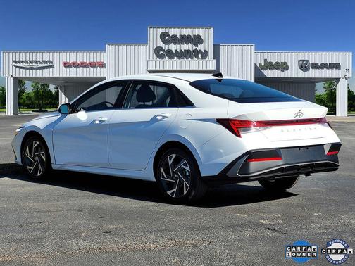 2025 Hyundai ELANTRA SEL