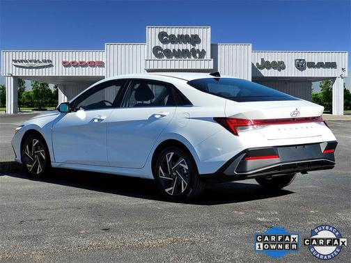2025 Hyundai ELANTRA SEL