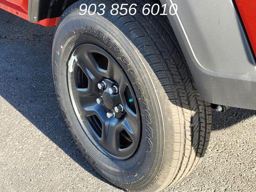 Firecracker Red Clearcoat 2026 Jeep Gladiator Sport