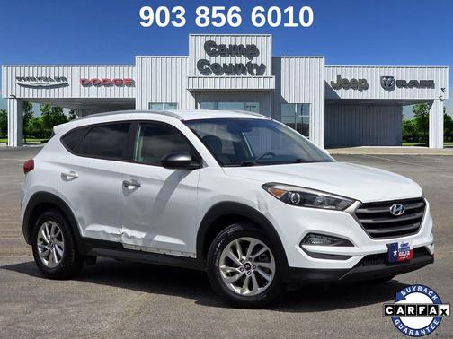 Winter White 2016 Hyundai TUCSON SE