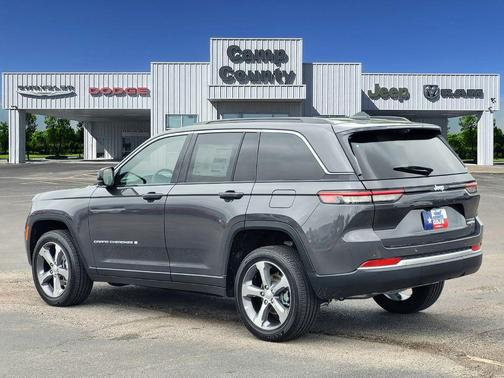 Baltic Gray Metallic Clearcoat 2026 Jeep Grand Cherokee Limited