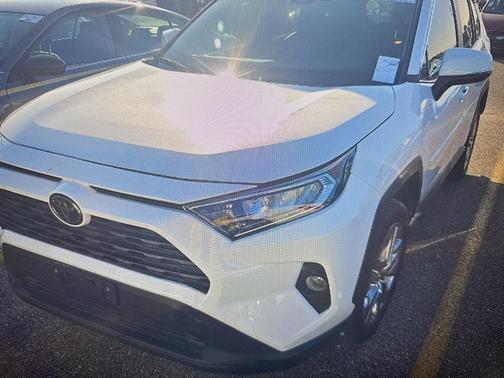 2020 Toyota RAV4 XLE Premium