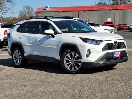 2020 Toyota RAV4 XLE Premium