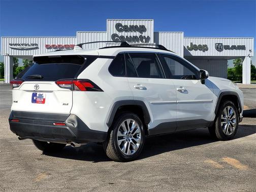 2020 Toyota RAV4 XLE Premium