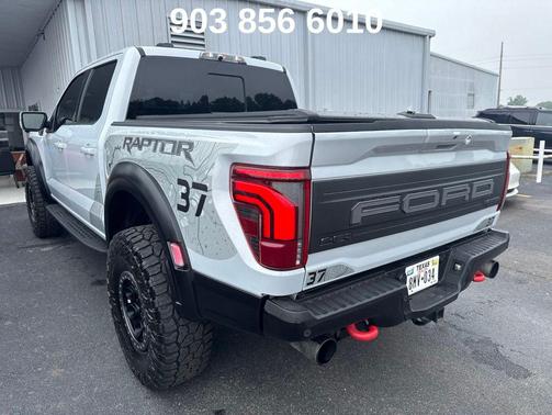 White Metallic 2025 Ford F-150 Raptor
