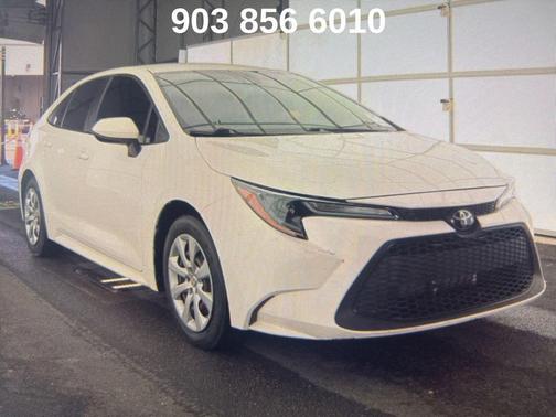 White 2022 Toyota Corolla LE
