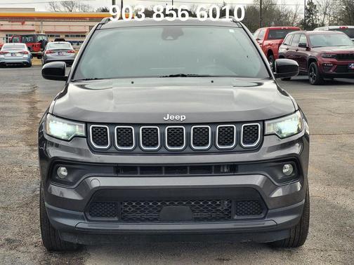 2023 Jeep Compass Latitude Lux