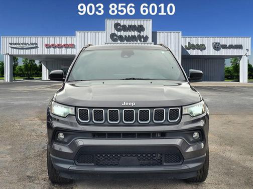 2023 Jeep Compass Latitude Lux