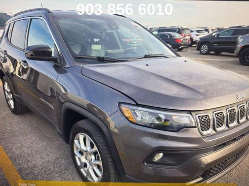 2023 Jeep Compass Latitude Lux