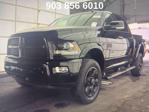 Brilliant Black Crystal Pearlcoat 2017 RAM 2500 Laramie Crew Cab 4x4 6'4' Box