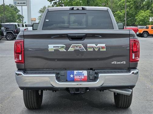 2025 RAM 2500 Tradesman Crew Cab 4x4 6'4' Box