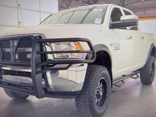 2017 RAM 2500 Tradesman Crew Cab 4x4 6'4' Box